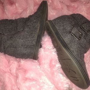 Totally glam Blowfish wedge boots.